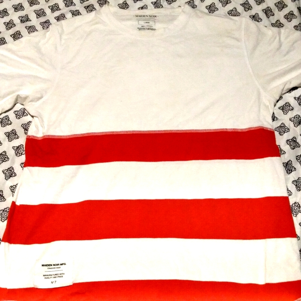 Size Large Maiden Noir Tee Shirt